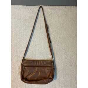 Leather purse. Stone mountain made in USA.  Very soft, genuine leather